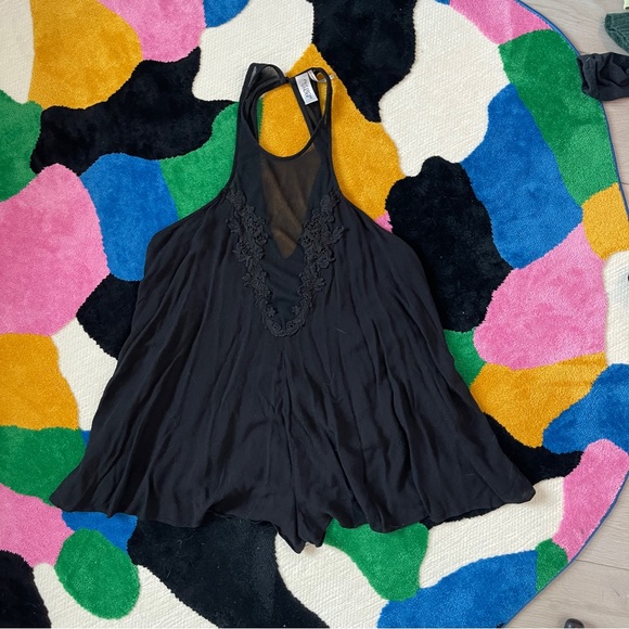 UO flowy romper - Picture 3 of 3